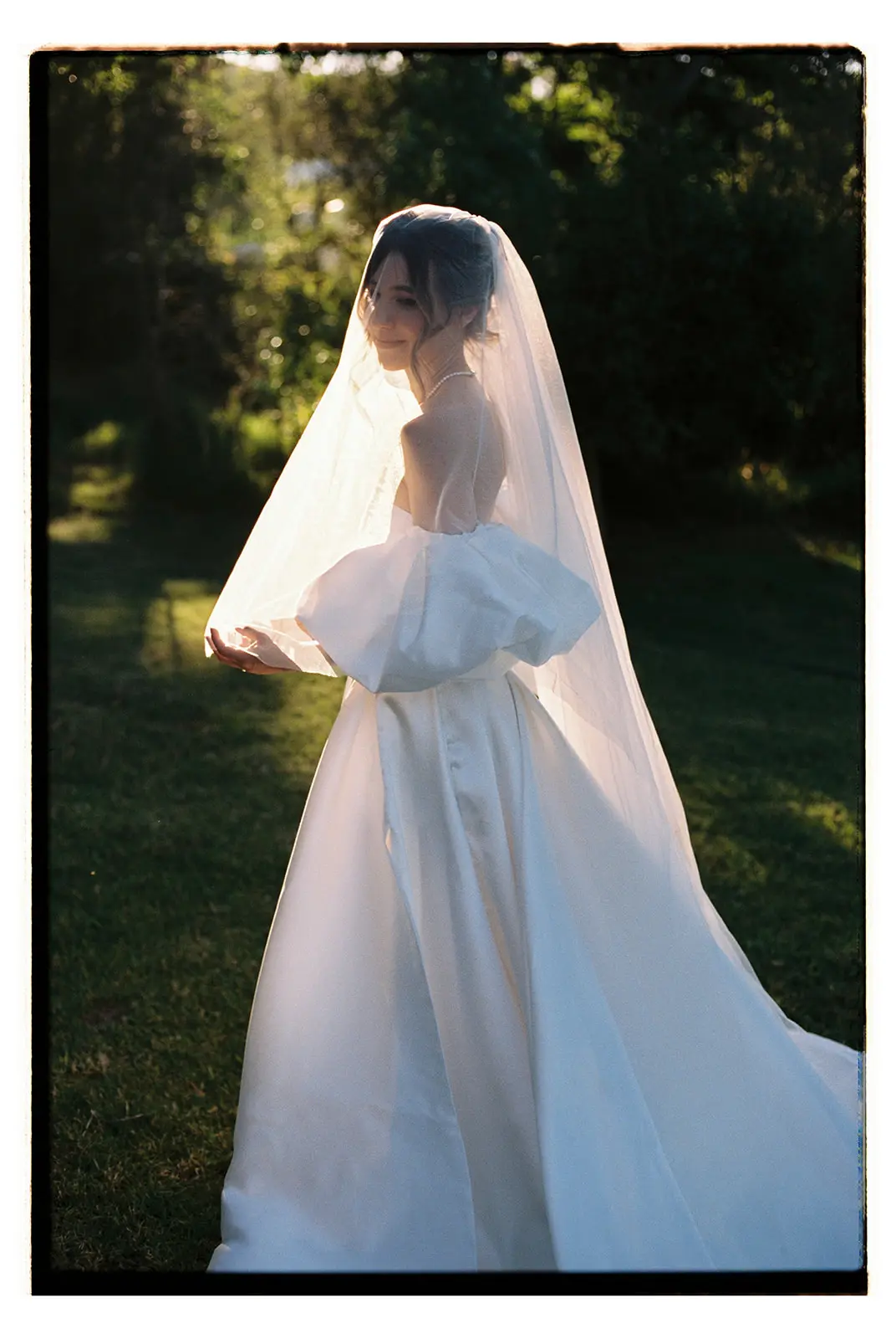 Film image of a wedding bride at Plaisir.